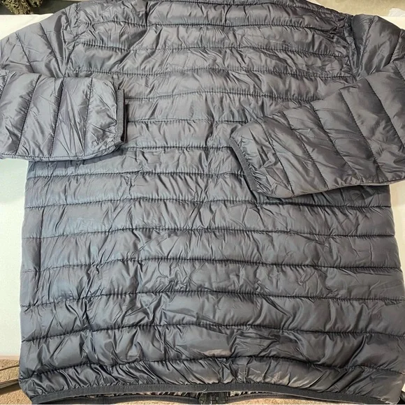 Fashion Nova puff jacket - Picture 3 of 6